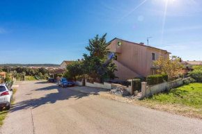 Apartments Davor